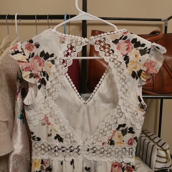 {💥SALE}Backless Floral Maxi Dress(M) - Picture 8 of 8